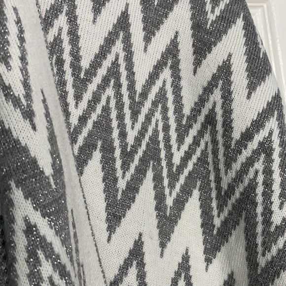 Calvin Klein poncho - Picture 4 of 6